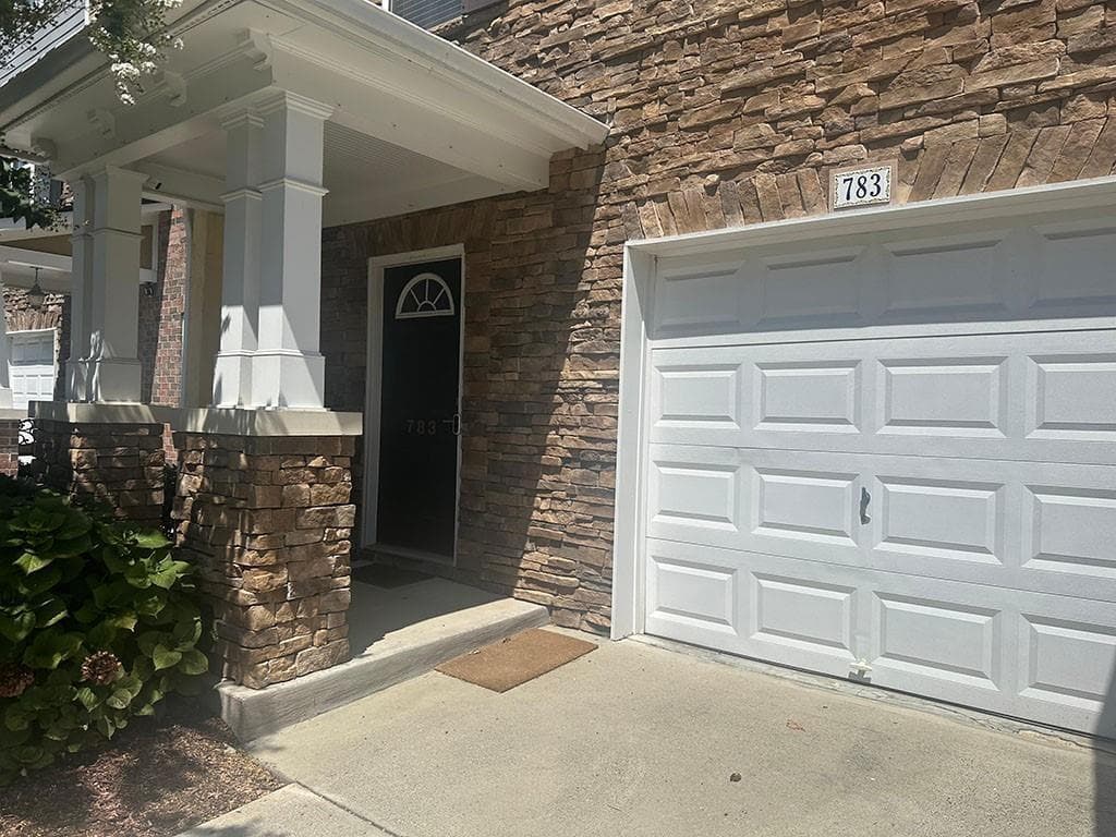 2 bedroom, 4 bathroom, 2,595 sq ft townhouse for rent at 783 Tulip Poplar Way, Lawrenceville, GA 30044 for $2,000 a month — photo 3