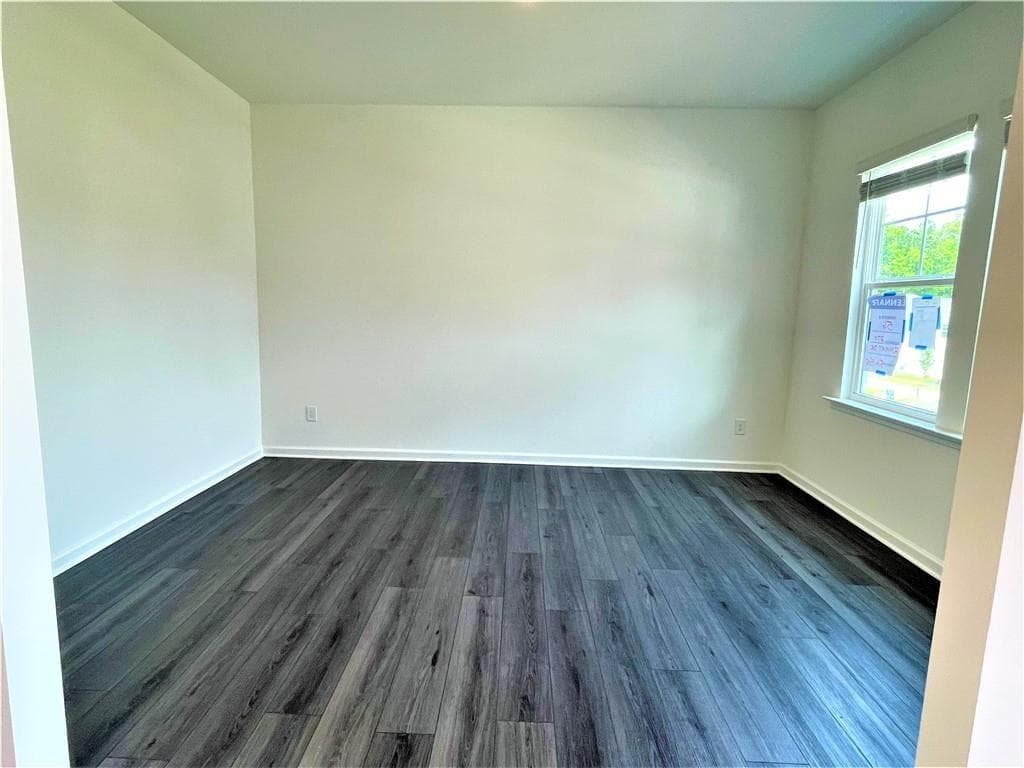 6 bedroom, 3 bathroom, 3,068 sq ft single family residence for rent at 270 Rivulet Drive, Dallas, GA 30132 for $2,595 a month — photo 3