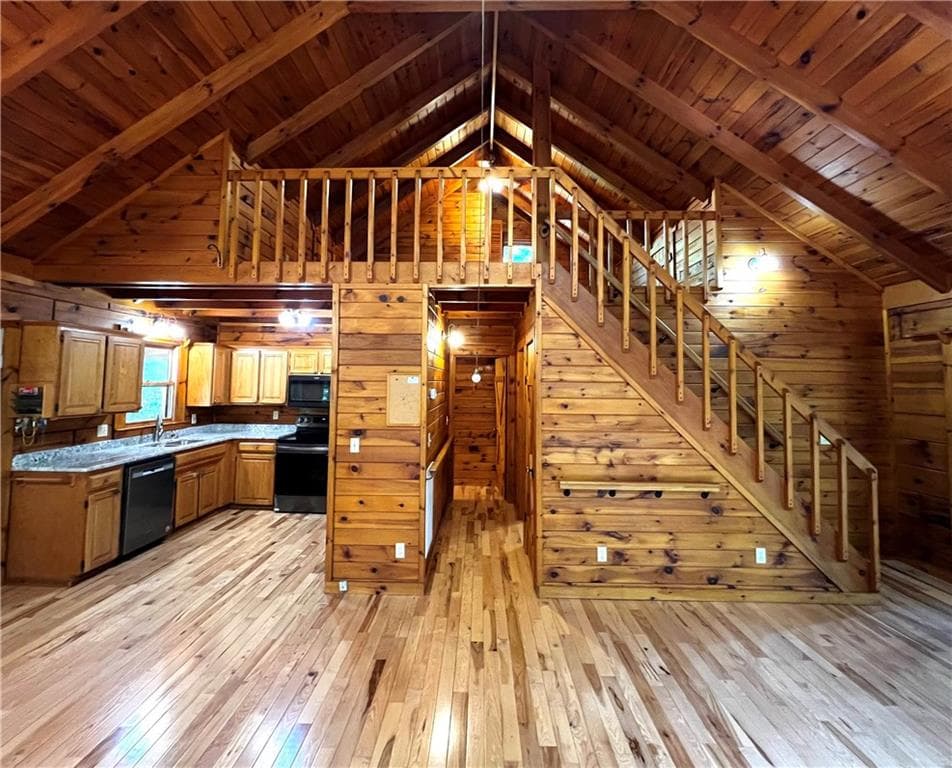2 bedroom, 3 bathroom, 1,314 sq ft single family residence for sale at 187 Tiffany Lane, Mineral Bluff, GA 30559 — photo 9