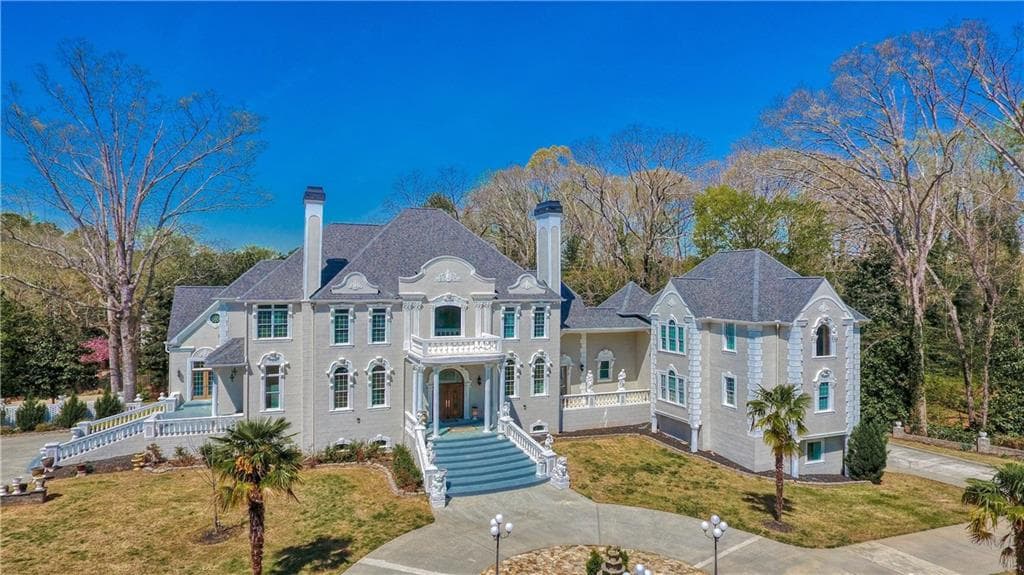 12 bedroom, 15 bathroom, 10,711 sq ft single family residence for sale at 6020 Riverside Drive, Atlanta, GA 30328 — photo 8