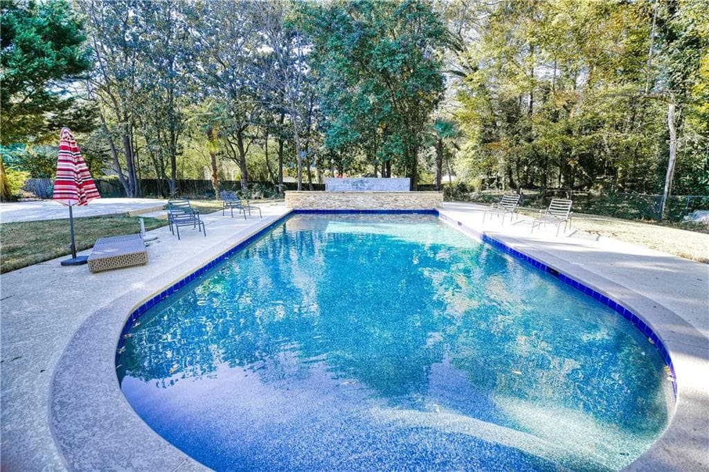 12 bedroom, 15 bathroom, 10,711 sq ft single family residence for sale at 6020 Riverside Drive, Atlanta, GA 30328 — photo 10