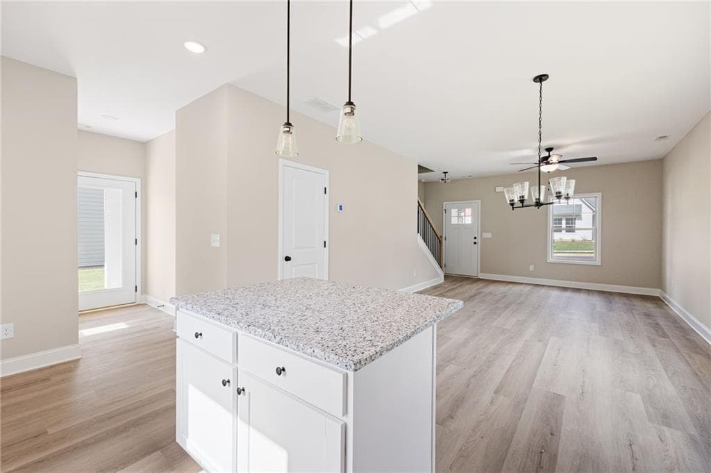 3 bedroom, 3 bathroom, 1,369 sq ft single family residence for sale at 104 Winston Way, Carrollton, GA 30117 — photo 5