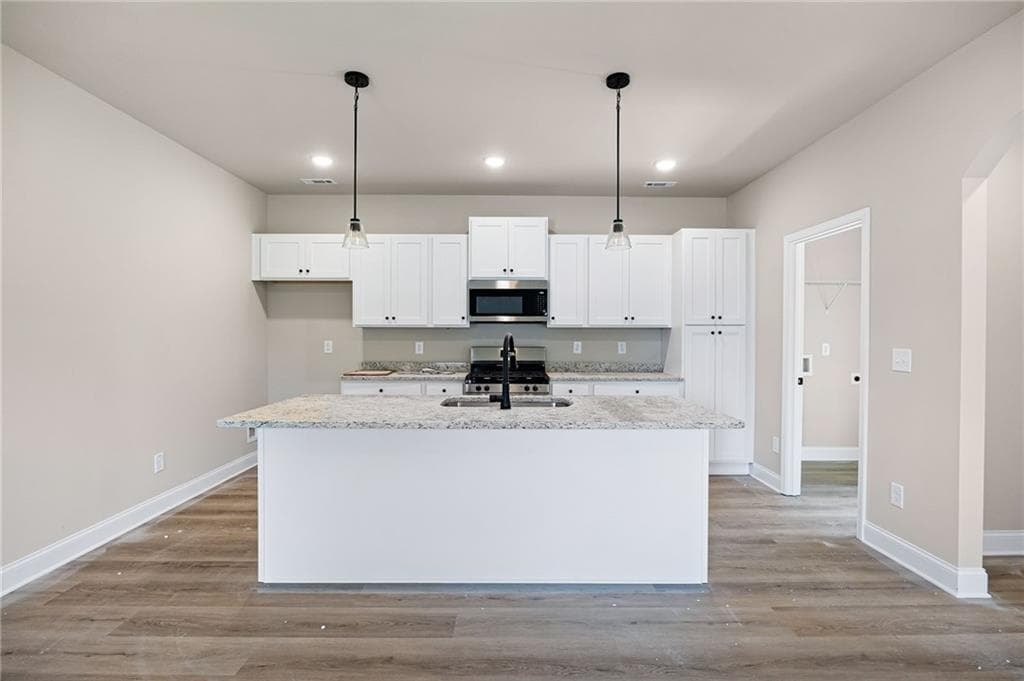 2 bedroom, 2 bathroom, 1,023 sq ft single family residence for sale at 105 Winston Way, Carrollton, GA 30117 — photo 5