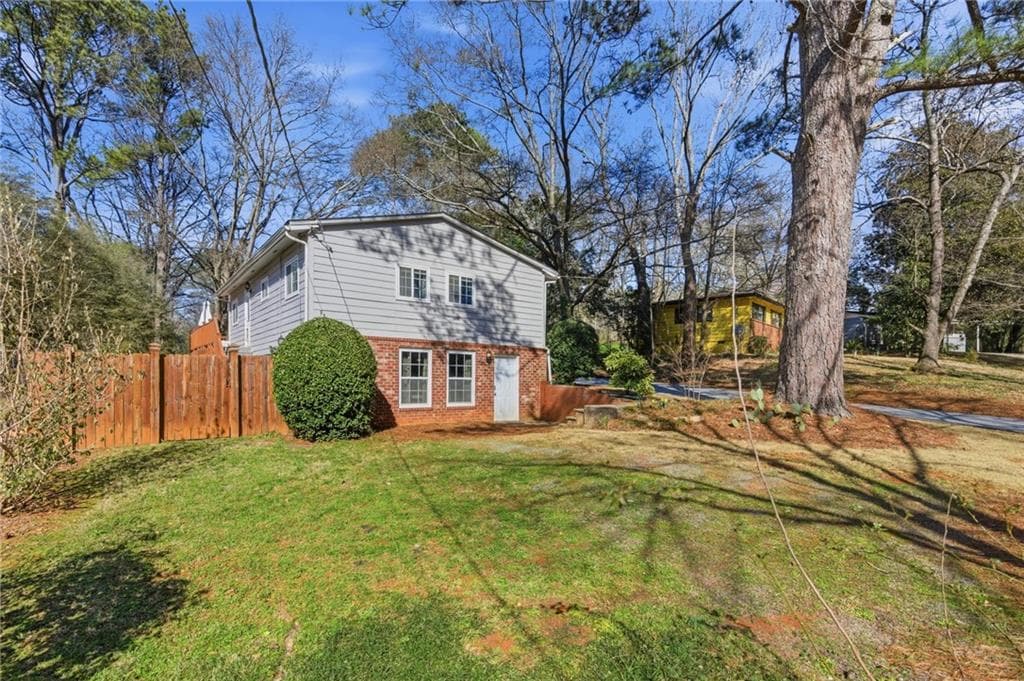 4 bedroom, 2 bathroom, 1,912 sq ft single family residence for rent at 3112 Dove Way A, Decatur, GA 30033 for $2,650 a month — photo 1 of 38