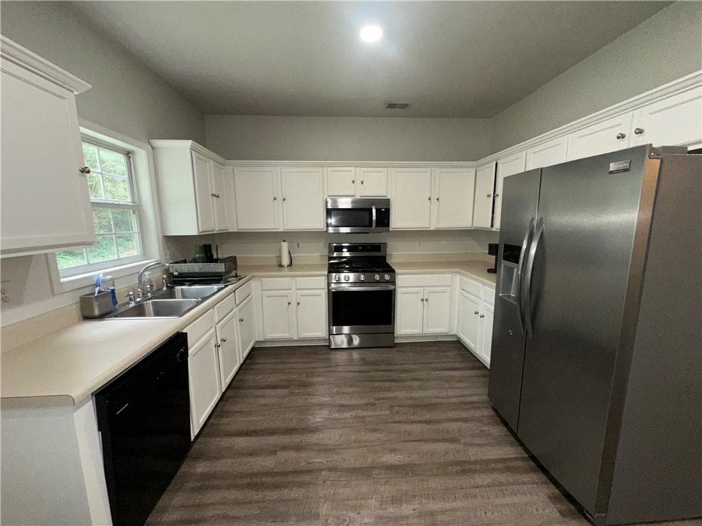 3 bedroom, 3 bathroom, 1,672 sq ft single family residence for sale at 1017 Willow Crest Landing, Austell, GA 30168 — photo 6