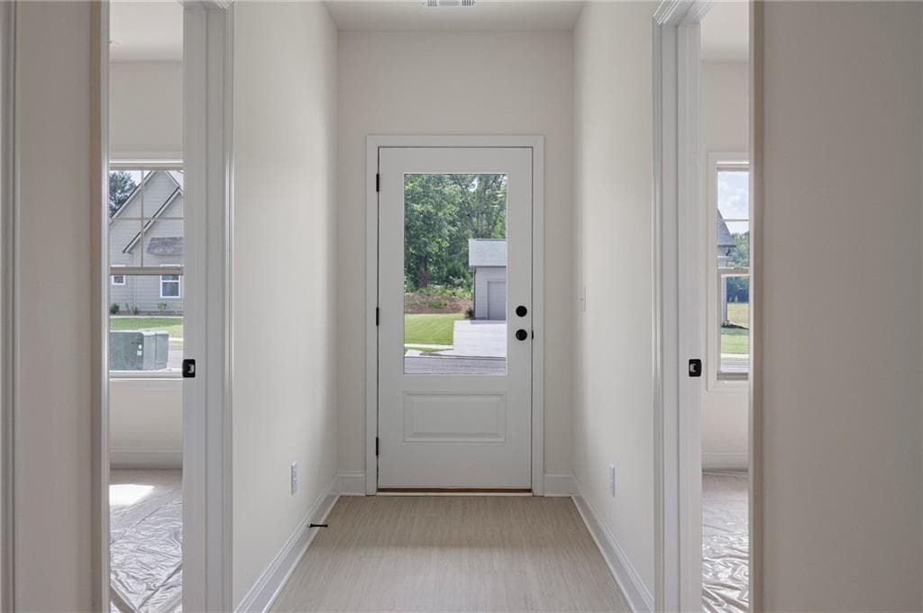 3 bedroom, 2 bathroom, 1,154 sq ft single family residence for sale at 109 Winston Way, Carrollton, GA 30117 — photo 4