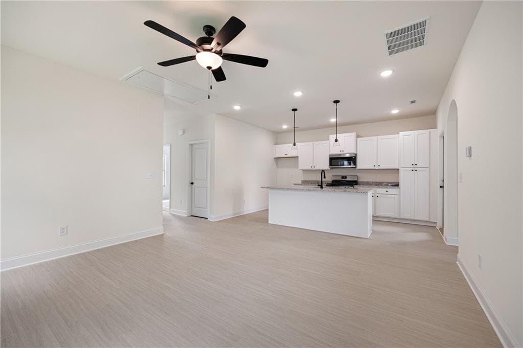 3 bedroom, 2 bathroom, 1,154 sq ft single family residence for sale at 109 Winston Way, Carrollton, GA 30117 — photo 8