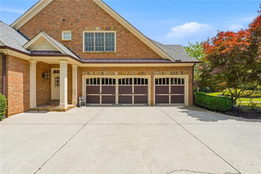 6 bedroom, 7 bathroom, 8,000 sq ft single family residence for sale at 6244 Arnall Court, Acworth, GA 30101 — photo 6