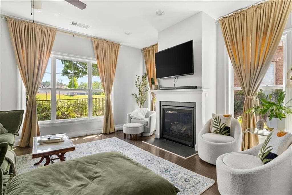 3 bedroom, 3 bathroom, 1,626 sq ft townhouse for sale at 910 Westmoreland Circle, Atlanta, GA 30318 — photo 6