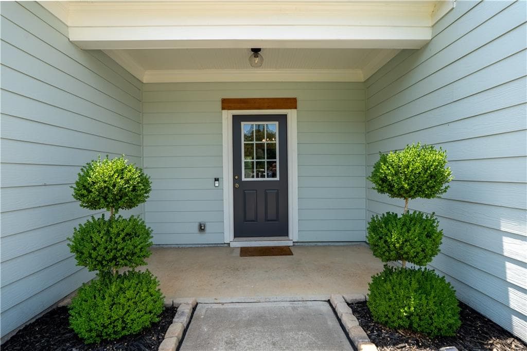 4 bedroom, 3 bathroom, 2,650 sq ft single family residence for sale at 407 Glenn Trail, Winder, GA 30680 — photo 6