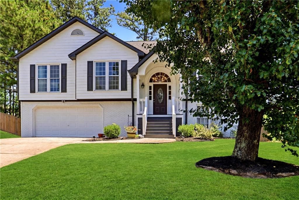 4 bedroom, 3 bathroom, 2,209 sq ft single family residence sold at 925 Garner Spring Lane, Buford, GA 30518