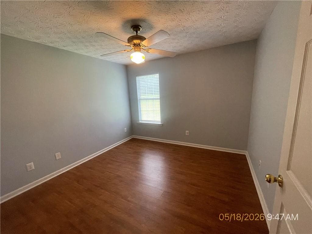 4 bedroom, 3 bathroom, 2,146 sq ft single family residence under contract at 260 Rosewood Circle, Covington, GA 30016 — photo 5