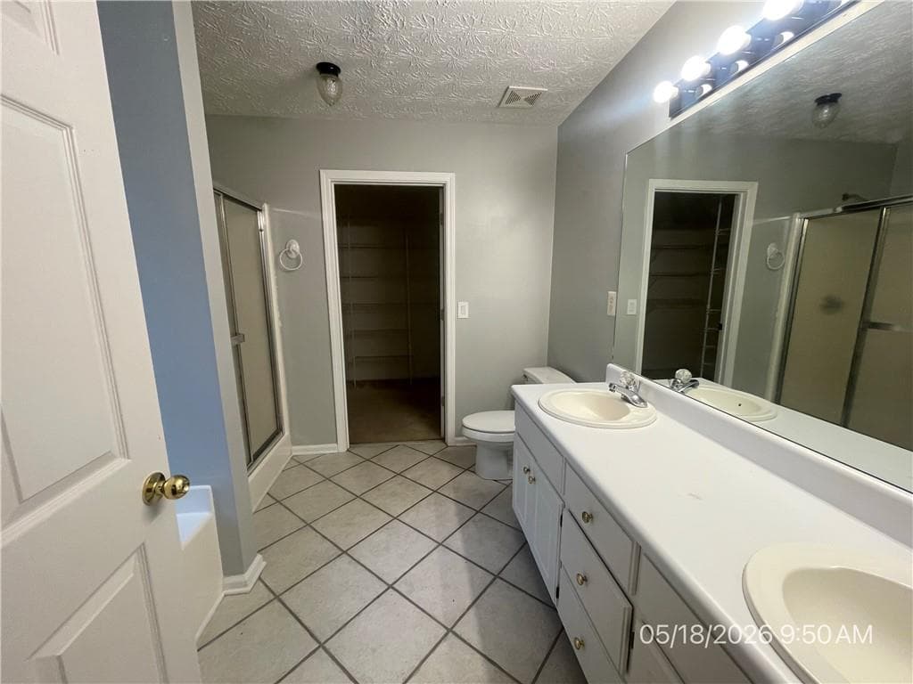 4 bedroom, 3 bathroom, 2,146 sq ft single family residence under contract at 260 Rosewood Circle, Covington, GA 30016 — photo 10