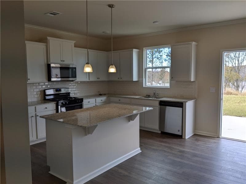 5 bedroom, 4 bathroom, 2,804 sq ft single family residence for rent at 5964 Screech Owl Drive, Flowery Branch, GA 30542 for $2,450 a month — photo 6