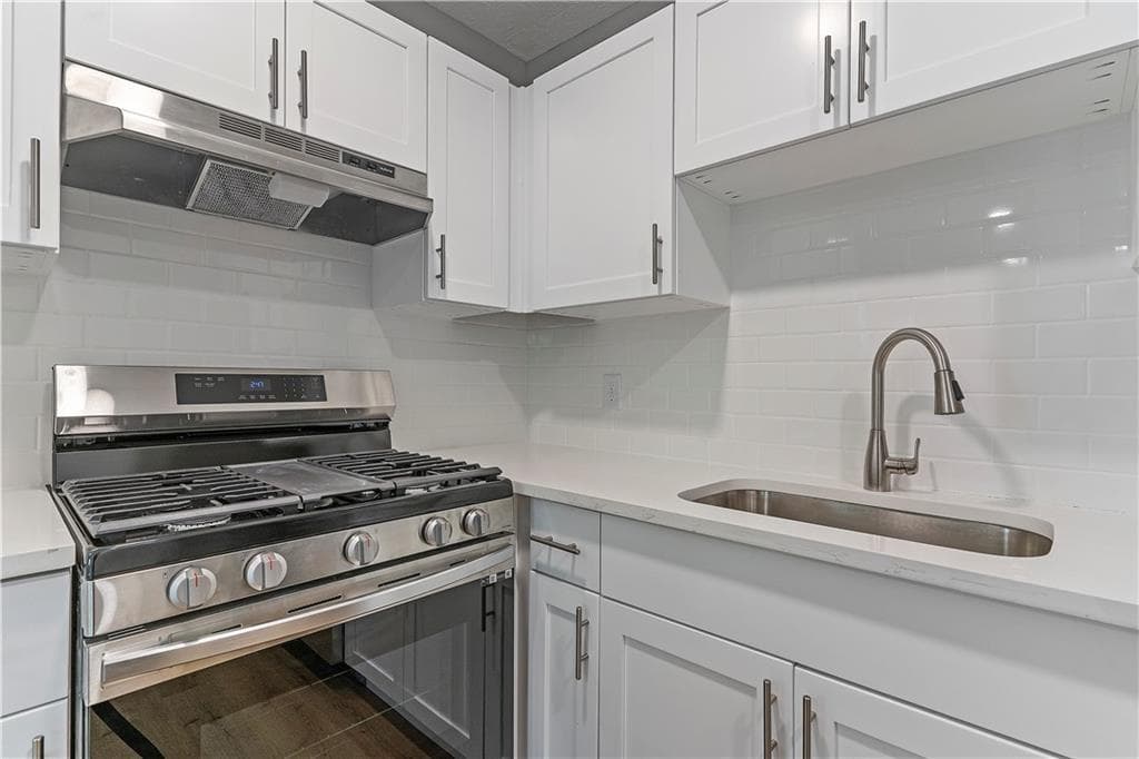 1 bathroom, 750 sq ft apartment for rent at 1701 Hawthorne Avenue 1B, Atlanta, GA 30337 for $950 a month — photo 9