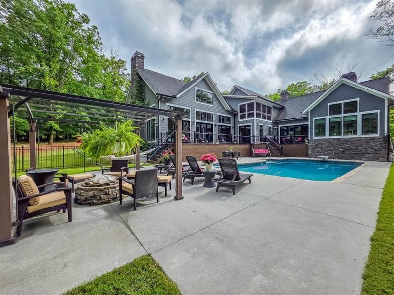 5 bedroom, 5 bathroom, 4,757 sq ft single family residence for sale at 14 Allatoona Estates Drive, Acworth, GA 30102 — photo 2