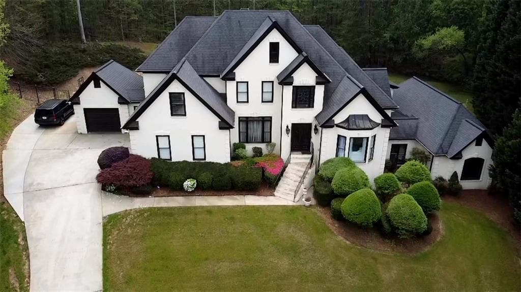 6 bedroom, 6 bathroom, 6,031 sq ft single family residence for rent at 4690 Hamden Forest Drive, Atlanta, GA 30331 for $9,500 a month — photo 1 of 27