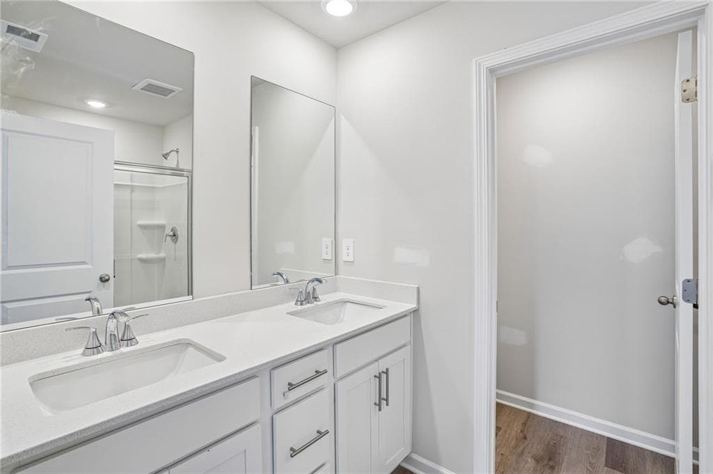 3 bedroom, 3 bathroom, 1,640 sq ft townhouse under contract at 7844 Marie Way, Fairburn, GA 30213 — photo 7