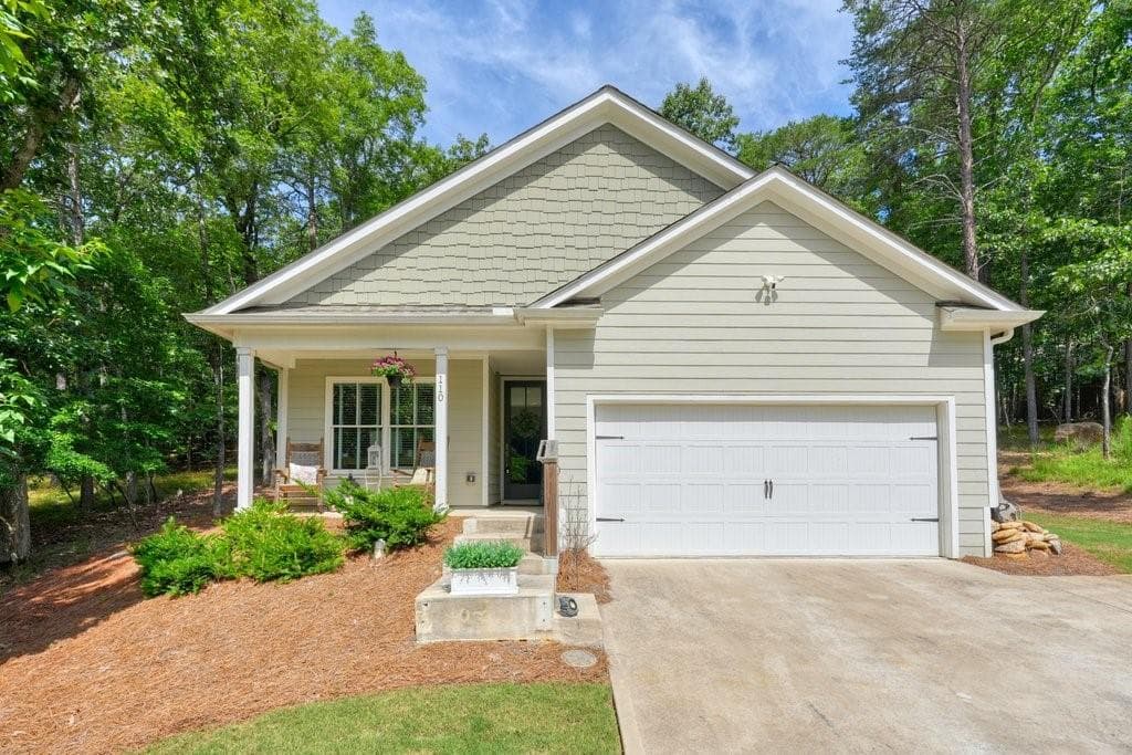 2 bedroom, 2 bathroom, 1,166 sq ft single family residence for sale at 110 Cherry Court, Waleska, GA 30183 — photo 2