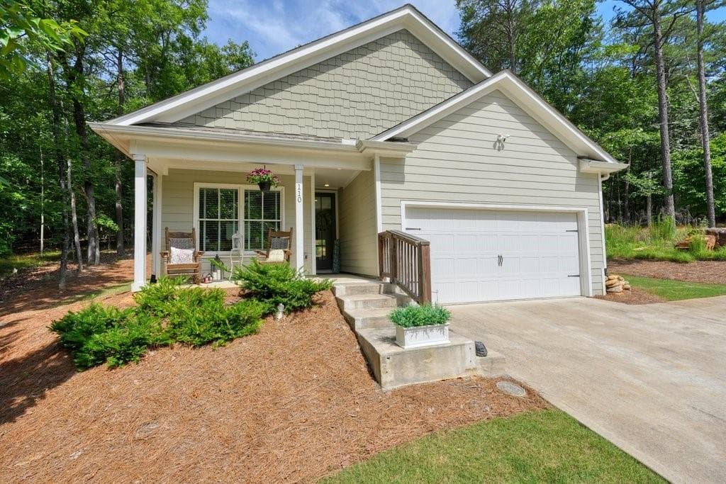 2 bedroom, 2 bathroom, 1,166 sq ft single family residence for sale at 110 Cherry Court, Waleska, GA 30183 — photo 3