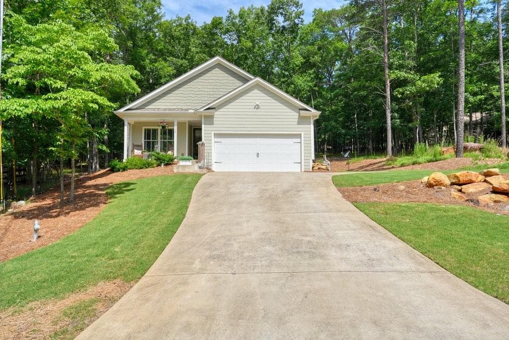 2 bedroom, 2 bathroom, 1,166 sq ft single family residence for sale at 110 Cherry Court, Waleska, GA 30183 — photo 6