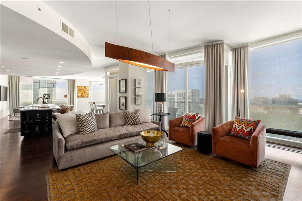3 bedroom, 3 bathroom, 2,748 sq ft condominium for sale at 3325 PIEDMONT Road 2006, Atlanta, GA 30305 — photo 6