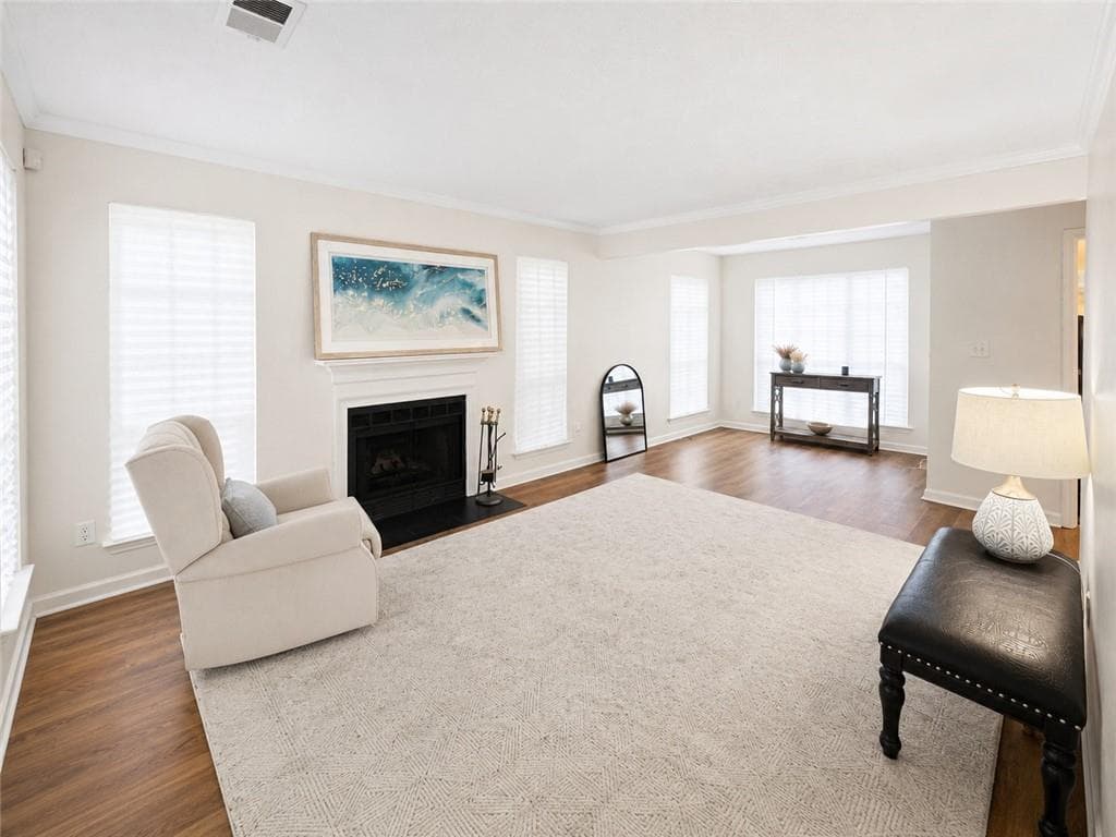 3 bedroom, 3 bathroom, 1,440 sq ft single family residence for sale at 6979 Ling Lane, Austell, GA 30168 — photo 2