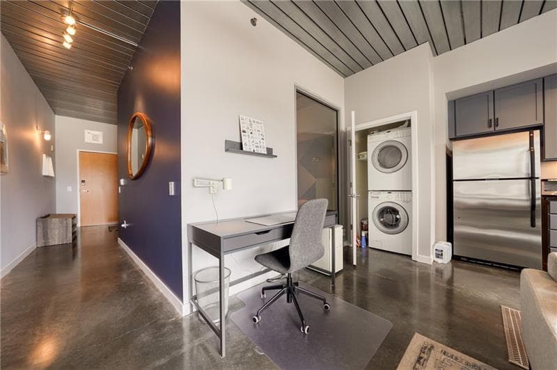 1 bedroom, 1 bathroom, 750 sq ft condominium for rent at 620 Glen Iris Drive 506, Atlanta, GA 30308 for $2,800 a month — photo 4