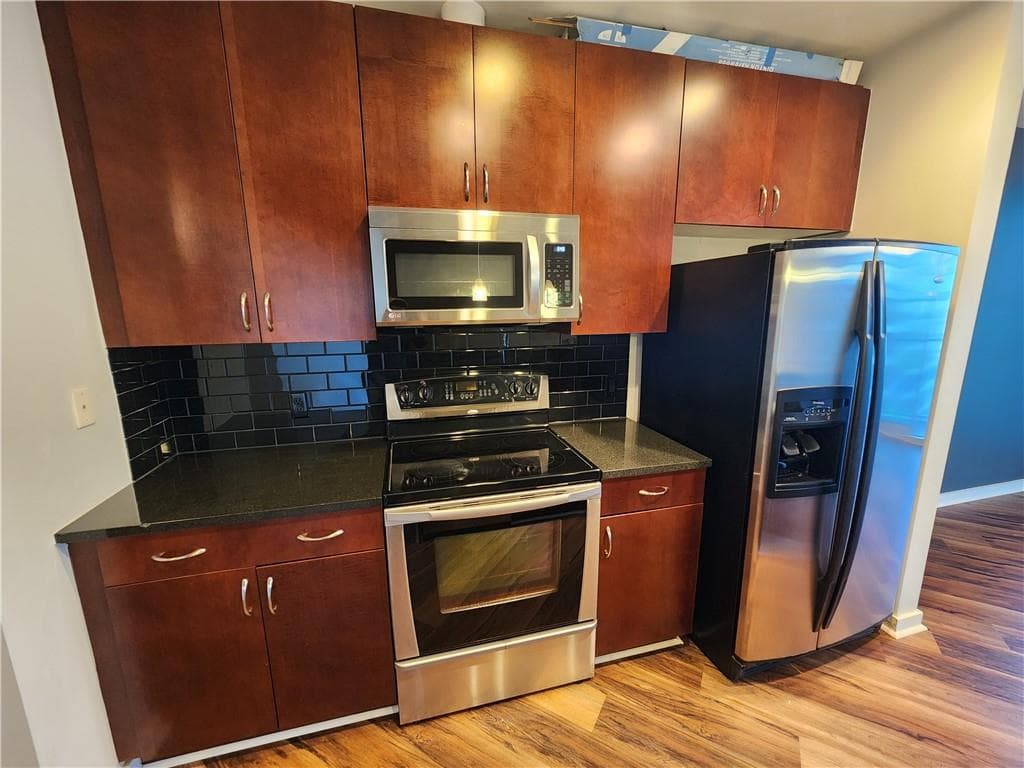 1 bedroom, 1 bathroom, 743 sq ft condominium for rent at 400 W Peachtree Street 1614, Atlanta, GA 30308 for $1,795 a month — photo 5