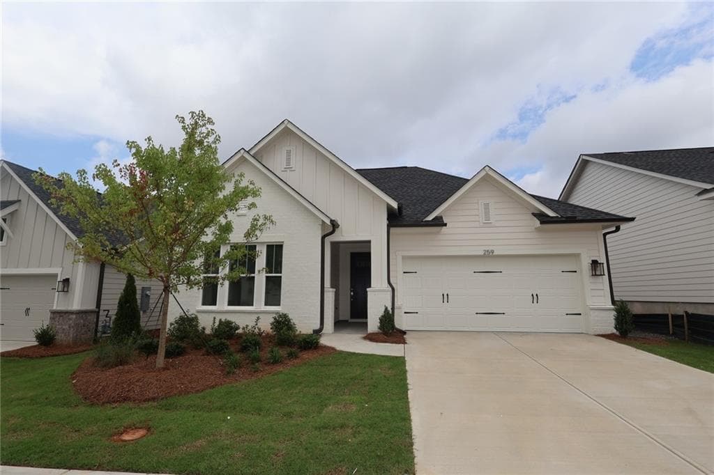 3 bedroom, 2 bathroom, 2,301 sq ft single family residence under contract at 259 Strawberry Lane, Woodstock, GA 30189