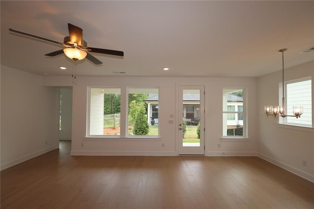 3 bedroom, 2 bathroom, 2,301 sq ft single family residence under contract at 259 Strawberry Lane, Woodstock, GA 30189 — photo 6