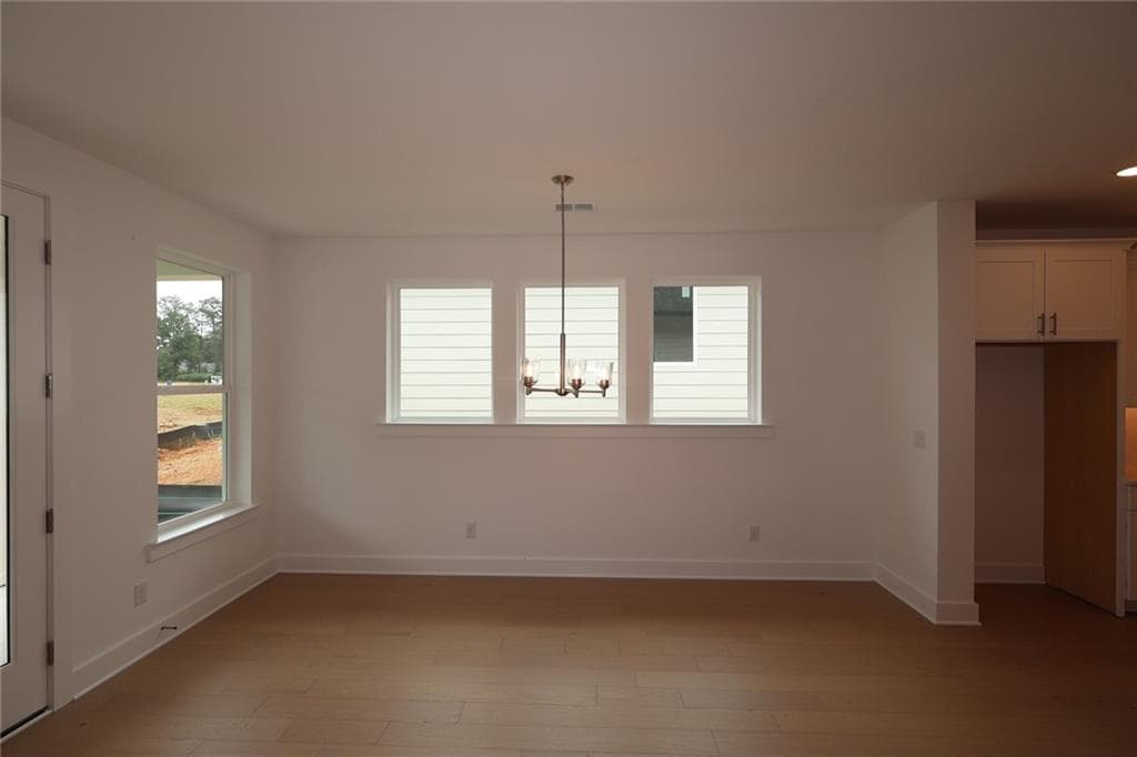 3 bedroom, 2 bathroom, 2,301 sq ft single family residence under contract at 259 Strawberry Lane, Woodstock, GA 30189 — photo 8
