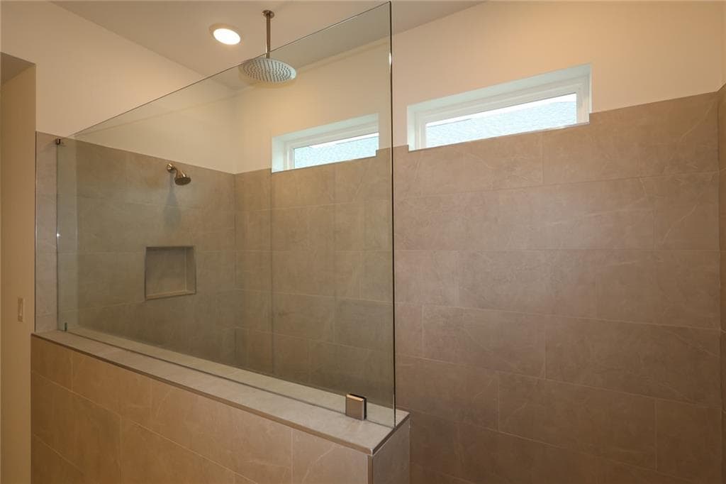 3 bedroom, 2 bathroom, 2,301 sq ft single family residence under contract at 259 Strawberry Lane, Woodstock, GA 30189 — photo 10