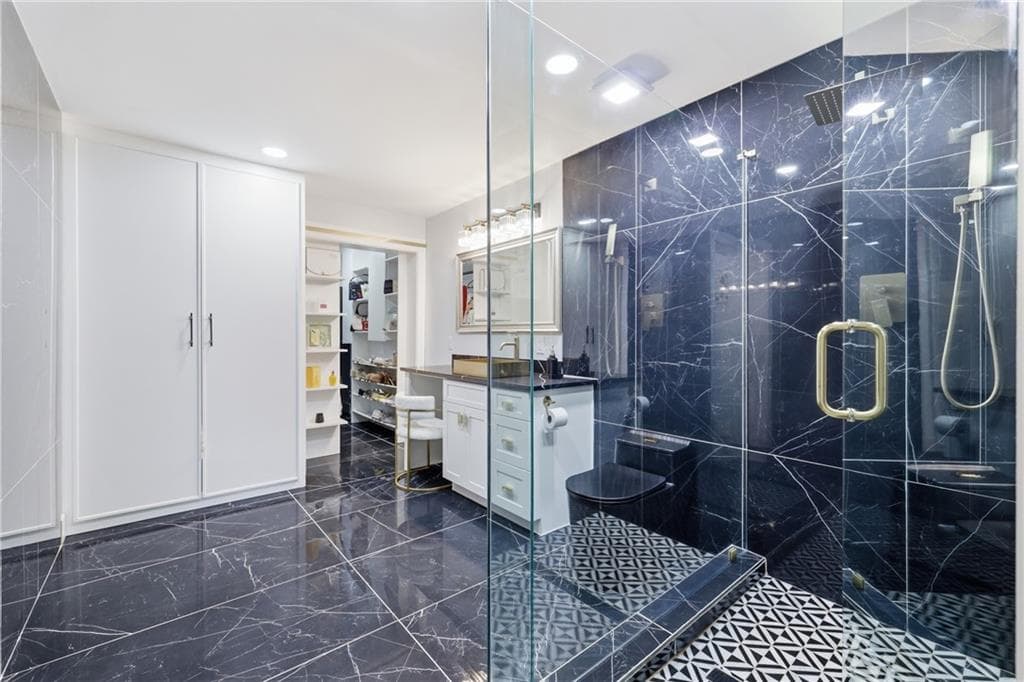 4 bedroom, 3 bathroom, 3,050 sq ft single family residence for sale at 198 Station Overlook Drive, Auburn, GA 30011 — photo 10