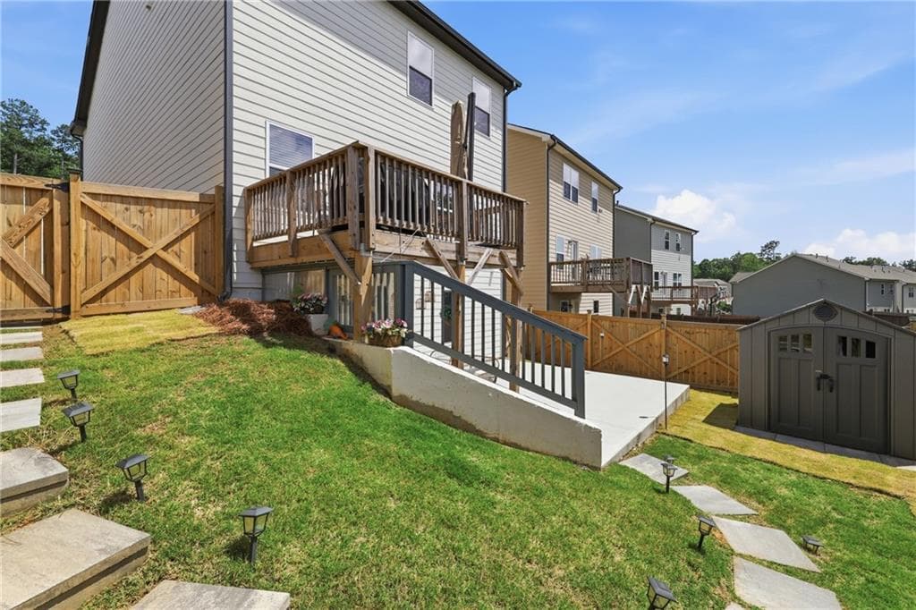 4 bedroom, 3 bathroom, 3,050 sq ft single family residence for sale at 198 Station Overlook Drive, Auburn, GA 30011 — photo 2