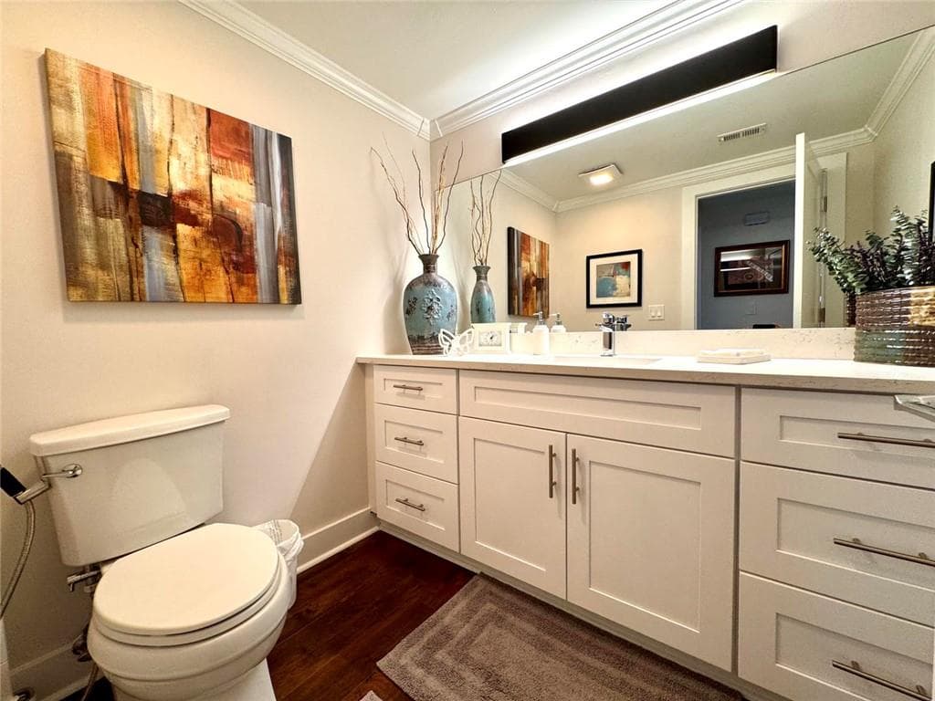 3 bedroom, 3 bathroom, 2,398 sq ft townhouse for rent at 17 Willow Glen, Atlanta, GA 30342 for $4,000 a month — photo 10