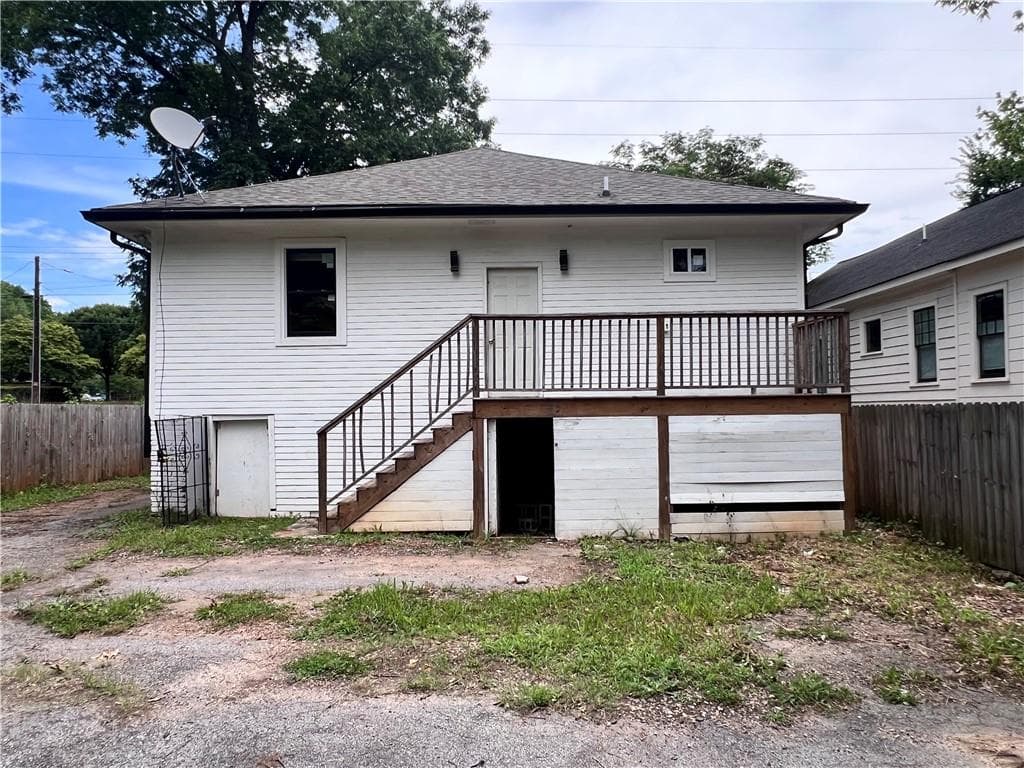 4 bedroom, 3 bathroom, 1,800 sq ft single family residence under contract at 957 Metropolitan Parkway, Atlanta, GA 30310 — photo 8