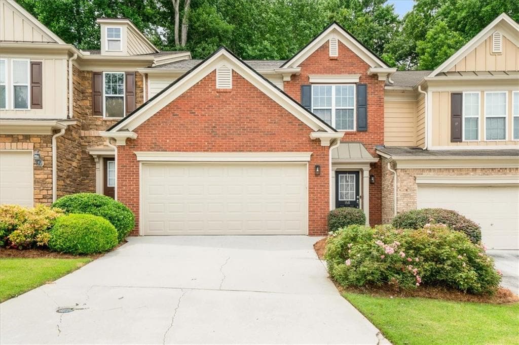 3 bedroom, 3 bathroom, 1,832 sq ft townhouse under contract at 5800 Oakdale Road 168, Mableton, GA 30126