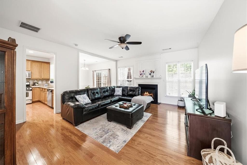 3 bedroom, 3 bathroom, 1,832 sq ft townhouse under contract at 5800 Oakdale Road 168, Mableton, GA 30126 — photo 5