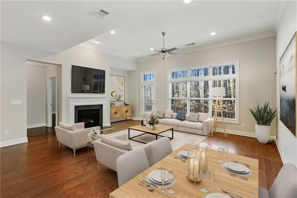 4 bedroom, 3 bathroom, 3,046 sq ft single family residence for rent at 1536 Habershal Road, Atlanta, GA 30318 for $3,600 a month — photo 3