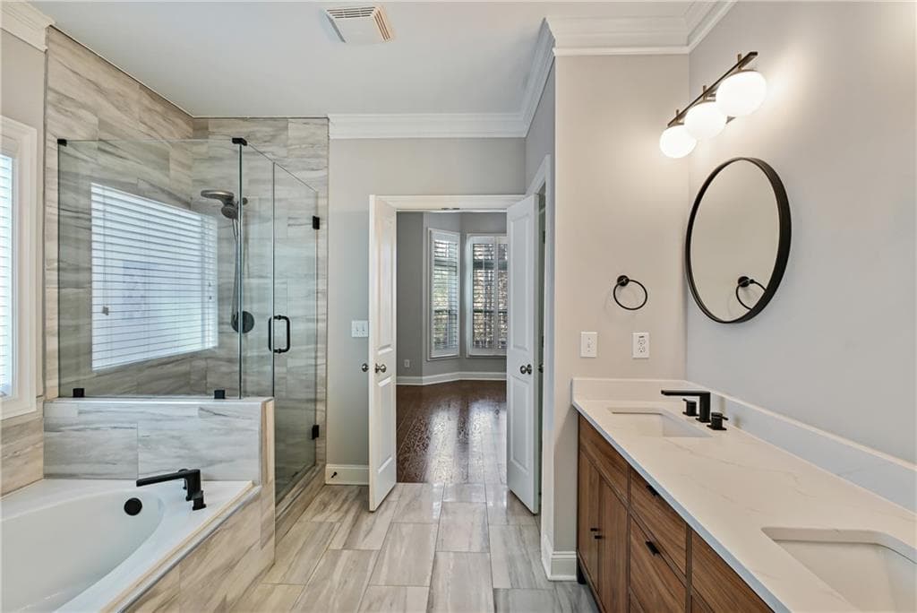 4 bedroom, 3 bathroom, 3,046 sq ft single family residence for rent at 1536 Habershal Road, Atlanta, GA 30318 for $3,600 a month — photo 5