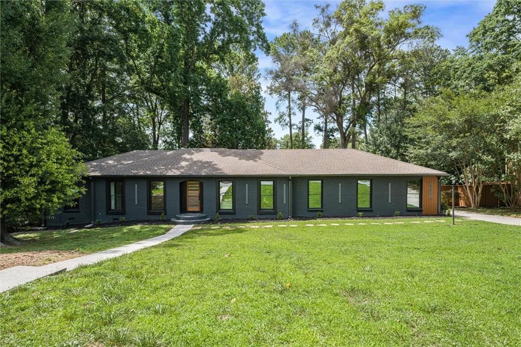 3 bedroom, 2 bathroom, 2,033 sq ft single family residence sold at 3506 Embry Circle, Atlanta, GA 30341