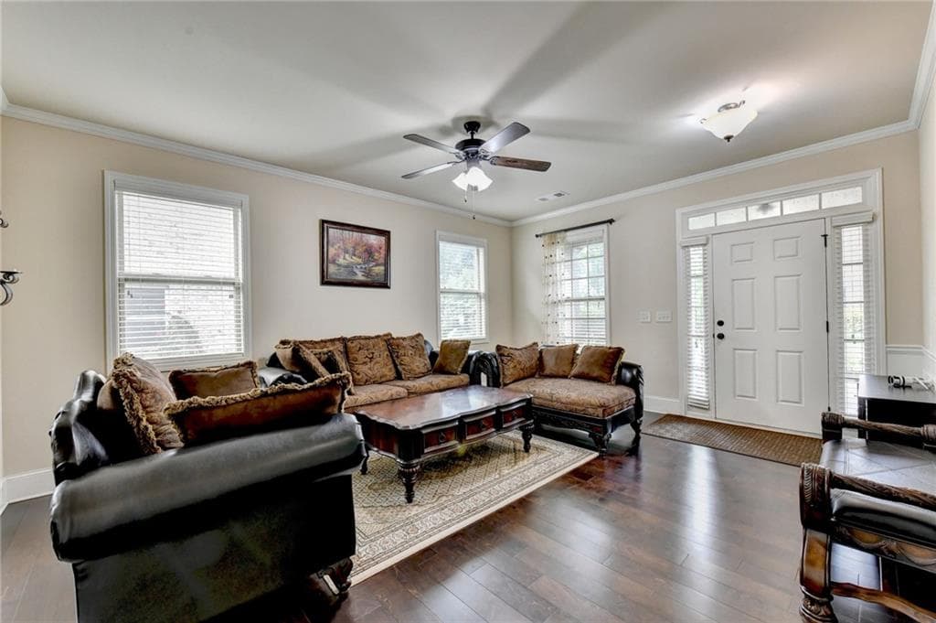6 bedroom, 4 bathroom, 4,250 sq ft single family residence for rent at 2205 Copperfield Drive, Cumming, GA 30041 for $3,500 a month — photo 2