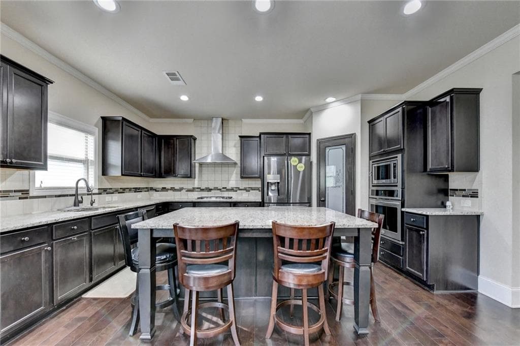 6 bedroom, 4 bathroom, 4,250 sq ft single family residence for rent at 2205 Copperfield Drive, Cumming, GA 30041 for $3,500 a month — photo 10