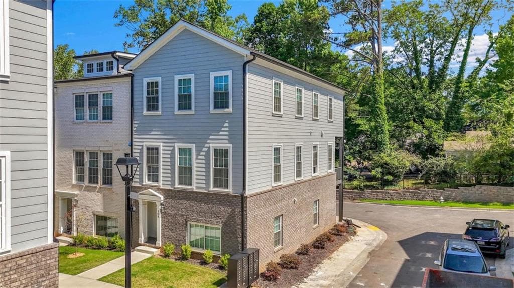 4 bedroom, 4 bathroom, 2,200 sq ft townhouse for rent at 3165 Dogwood Drive 108, Hapeville, GA 30354 for $2,799 a month — photo 1 of 38