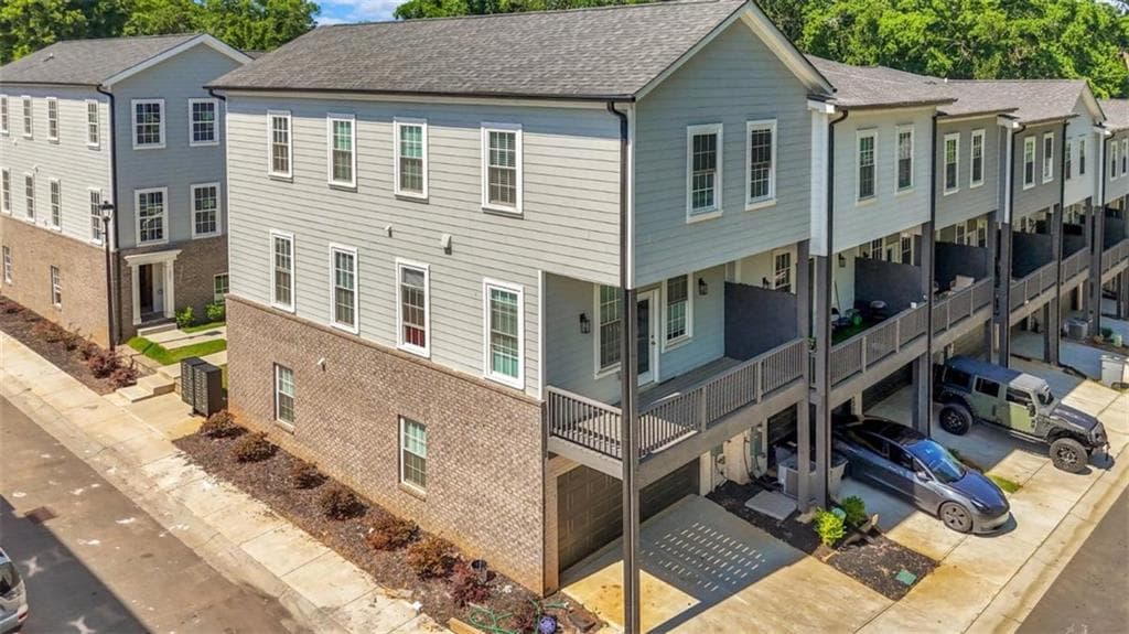 4 bedroom, 4 bathroom, 2,200 sq ft townhouse for rent at 3165 Dogwood Drive 108, Hapeville, GA 30354 for $2,799 a month — photo 2