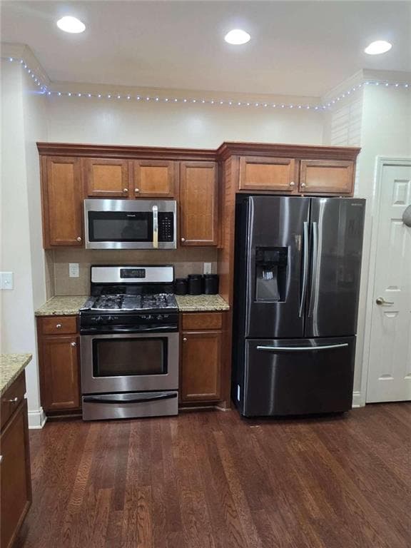 4 bedroom, 3 bathroom, 3,490 sq ft single family residence for sale at 3829 Wood Hollow Way, Snellville, GA 30039 — photo 3
