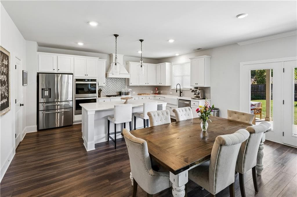 5 bedroom, 4 bathroom, 3,104 sq ft single family residence for sale at 113 Vivian Lane, Peachtree City, GA 30269 — photo 3