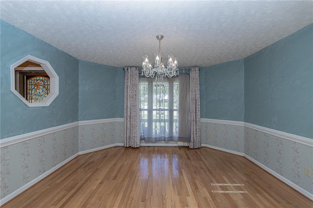 3 bedroom, 2 bathroom, 1,675 sq ft single family residence for sale at 4624 Deerfield Drive, Columbus, GA 31907 — photo 8