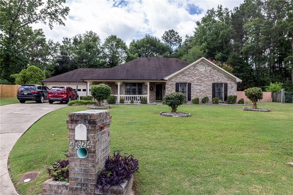 3 bedroom, 2 bathroom, 1,675 sq ft single family residence for sale at 4624 Deerfield Drive, Columbus, GA 31907 — photo 10